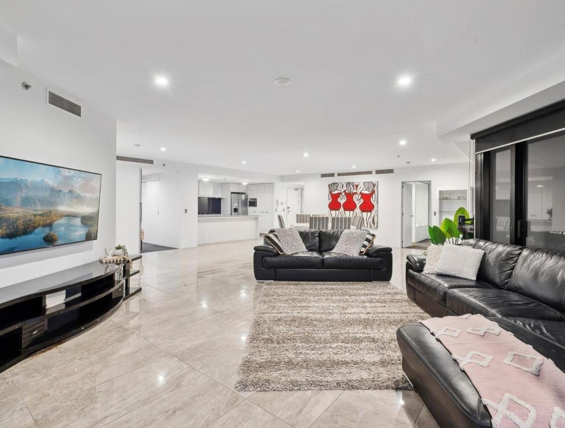 Circle On Cavill - Hosted By Coastal Letting Apartment Gold Coast Luaran gambar